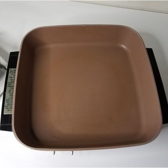 Woolworth co electric skillet model sk/2 1100 watt - Picture 8 of 9